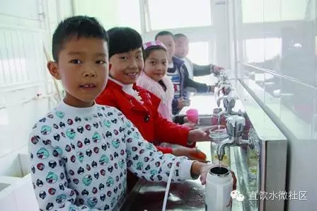 重庆高山学校教室有了直饮水设备